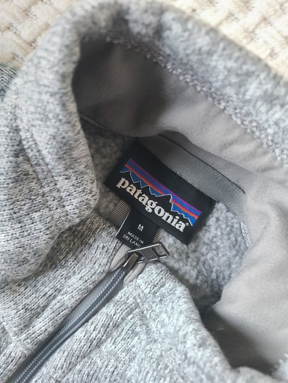 Patagonia Light Gray Full-Zip Fleece Vest Women's Size M - Picture 5 of 9